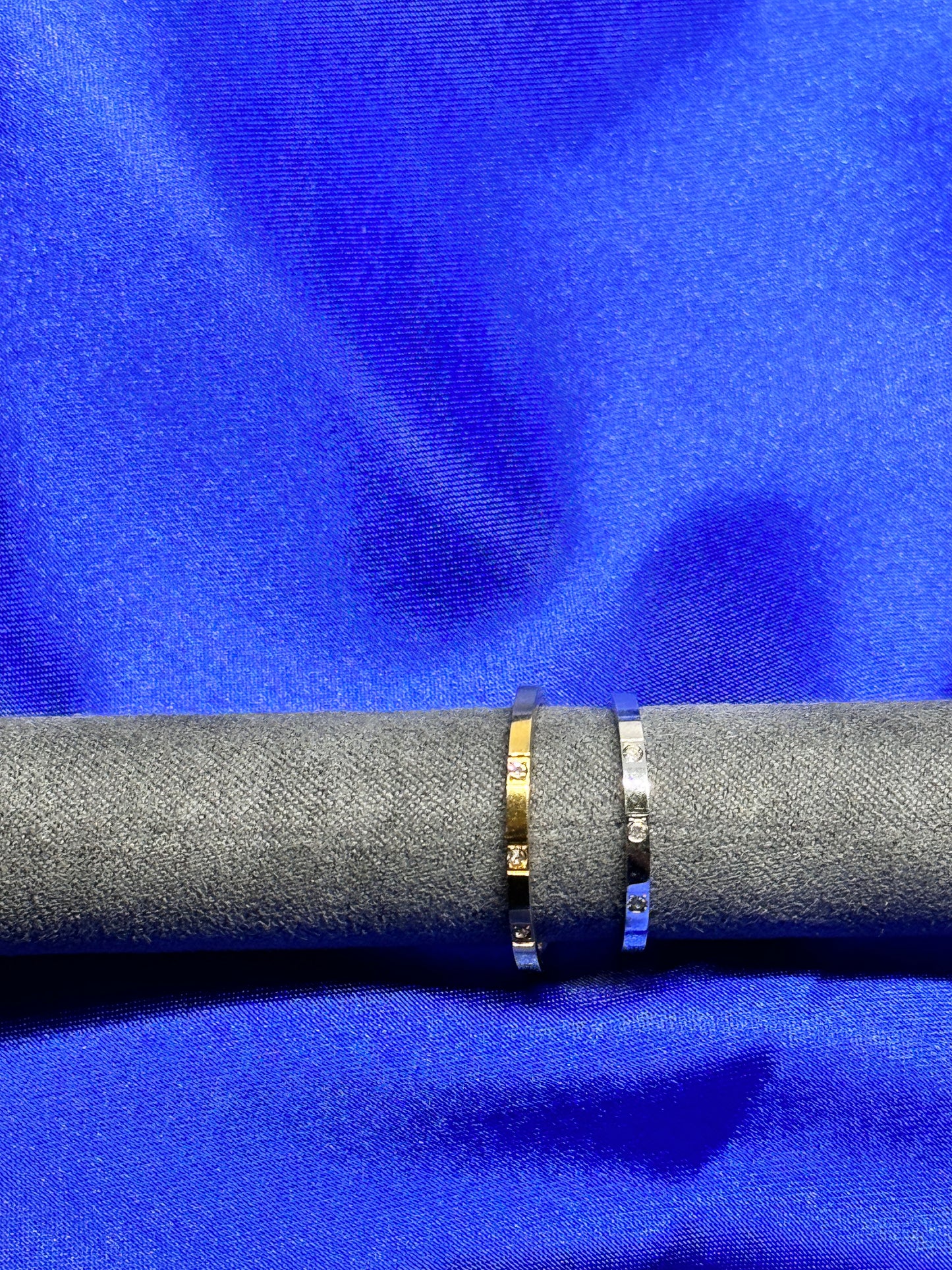 Dot stack ring