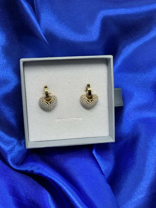 Pearl heart earrings - gold